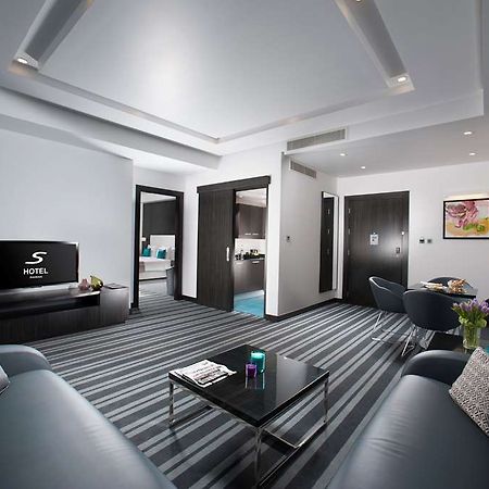S Hotel Bahrain Sanabis Phòng bức ảnh