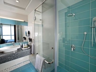 S Hotel Bahrain Sanabis Ngoại thất bức ảnh