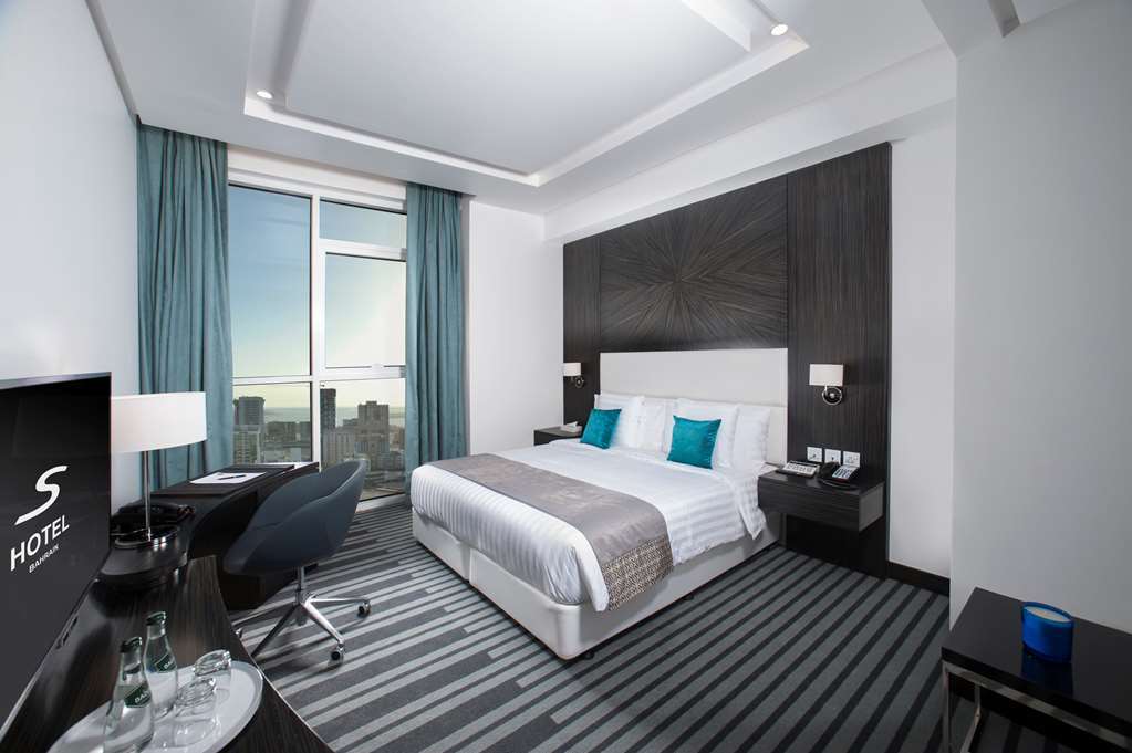 S Hotel Bahrain Sanabis Phòng bức ảnh