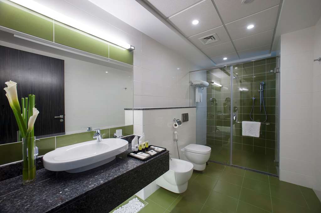 S Hotel Bahrain Sanabis Phòng bức ảnh