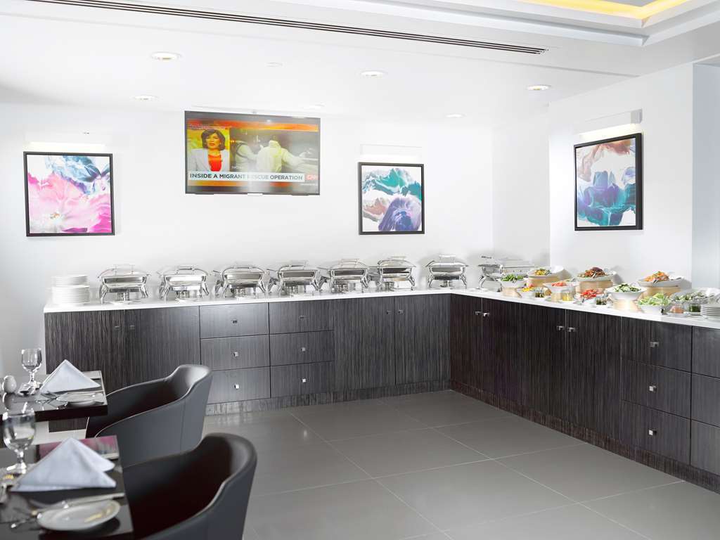 S Hotel Bahrain Sanabis Nhà hàng bức ảnh